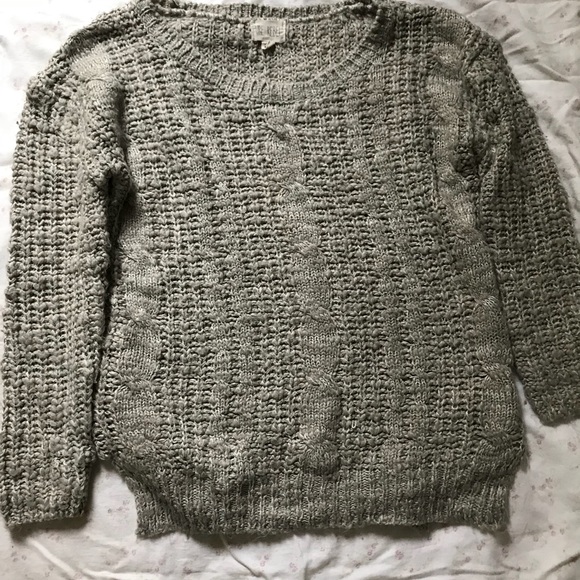grey knit sweater👕 - Picture 2 of 2